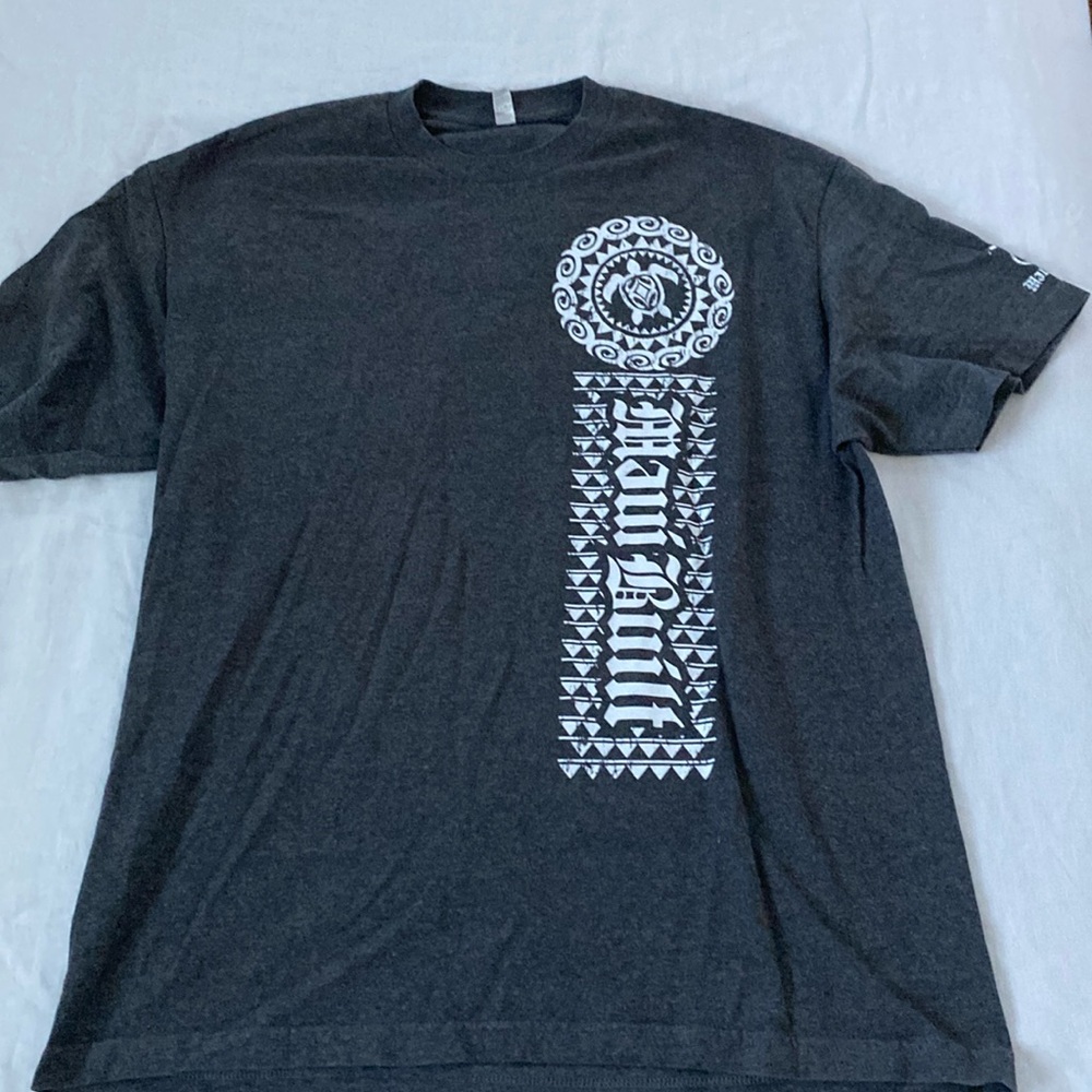 Maui Built tshirt. Very lightly worn